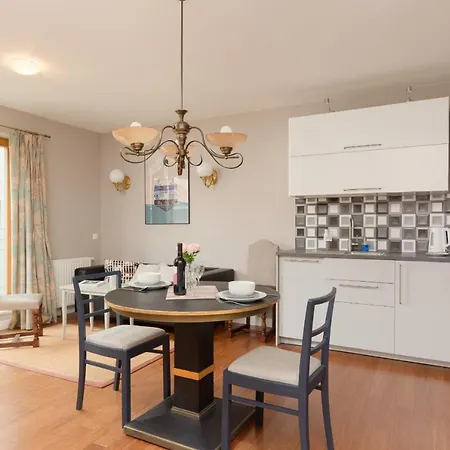 Elegancki W Centrum Gdyni Z Parkingiem By Renters 아파트 *