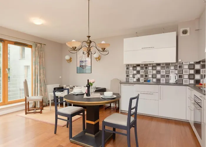 Elegancki W Centrum Gdyni Z Parkingiem By Renters Apartmán *