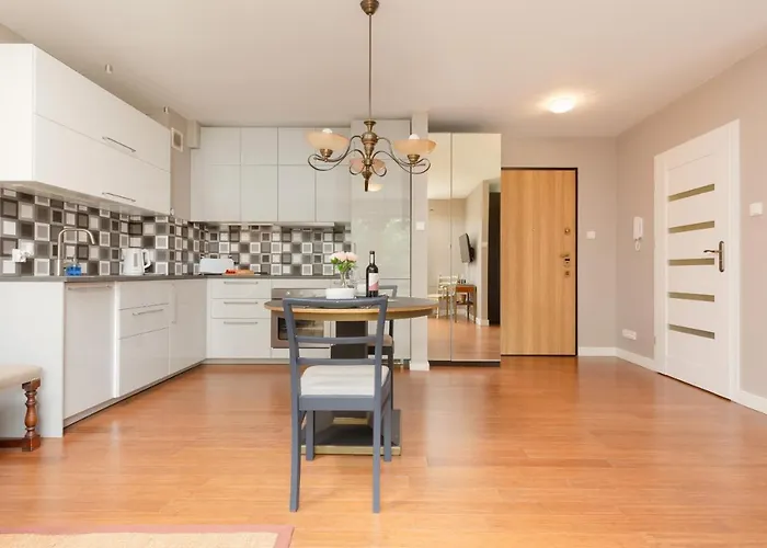 Elegancki W Centrum Gdyni Z Parkingiem By Renters Appartement